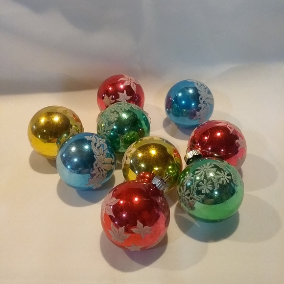 9 Count Vintage Shiney Brite Glass Christmas Ornaments - Picture 4 of 4